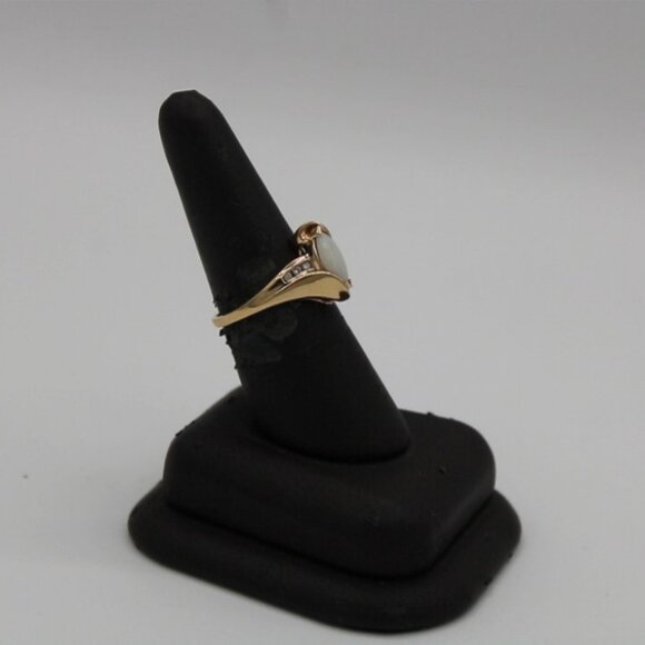 Vintage 14K Gold Marquise Opal Diamond Ring - Picture 3 of 3